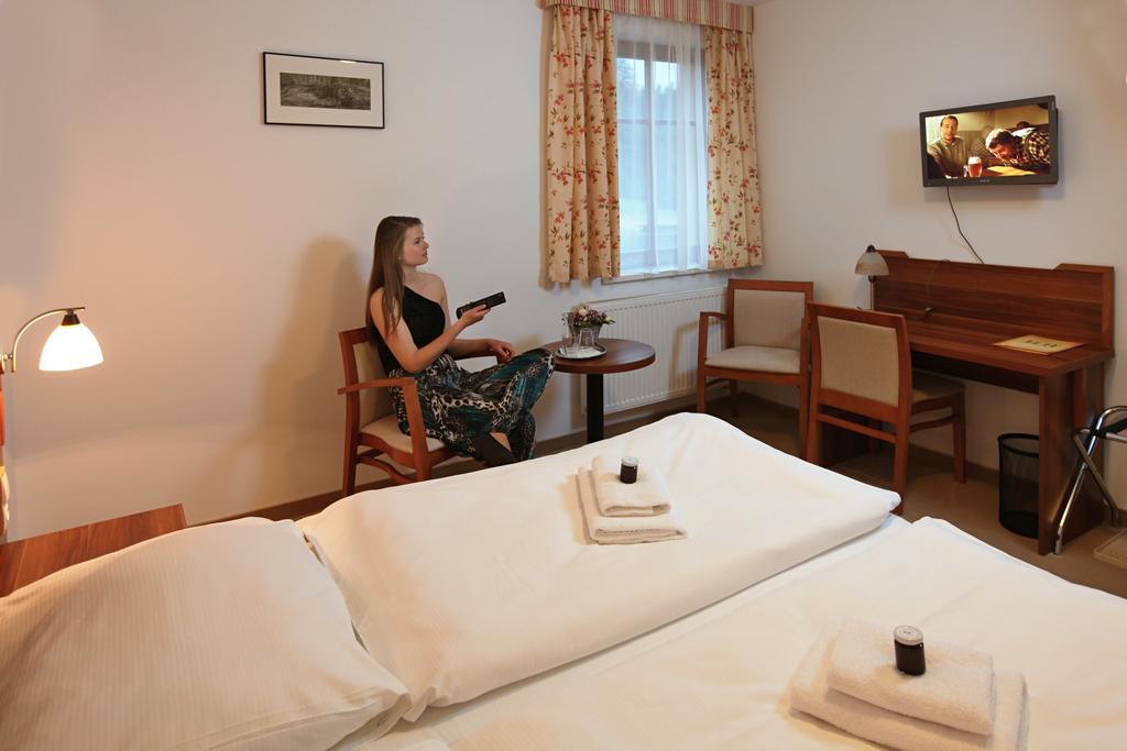 Hostinec U Hubalku Kostelec nad Orlicí Szoba fotó